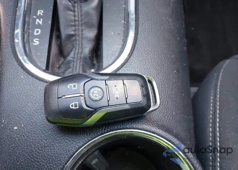 2017 Ford Mustang Ecoboost z USA, uszkodzony, nr VIN 1FA6P8TH2H5224445